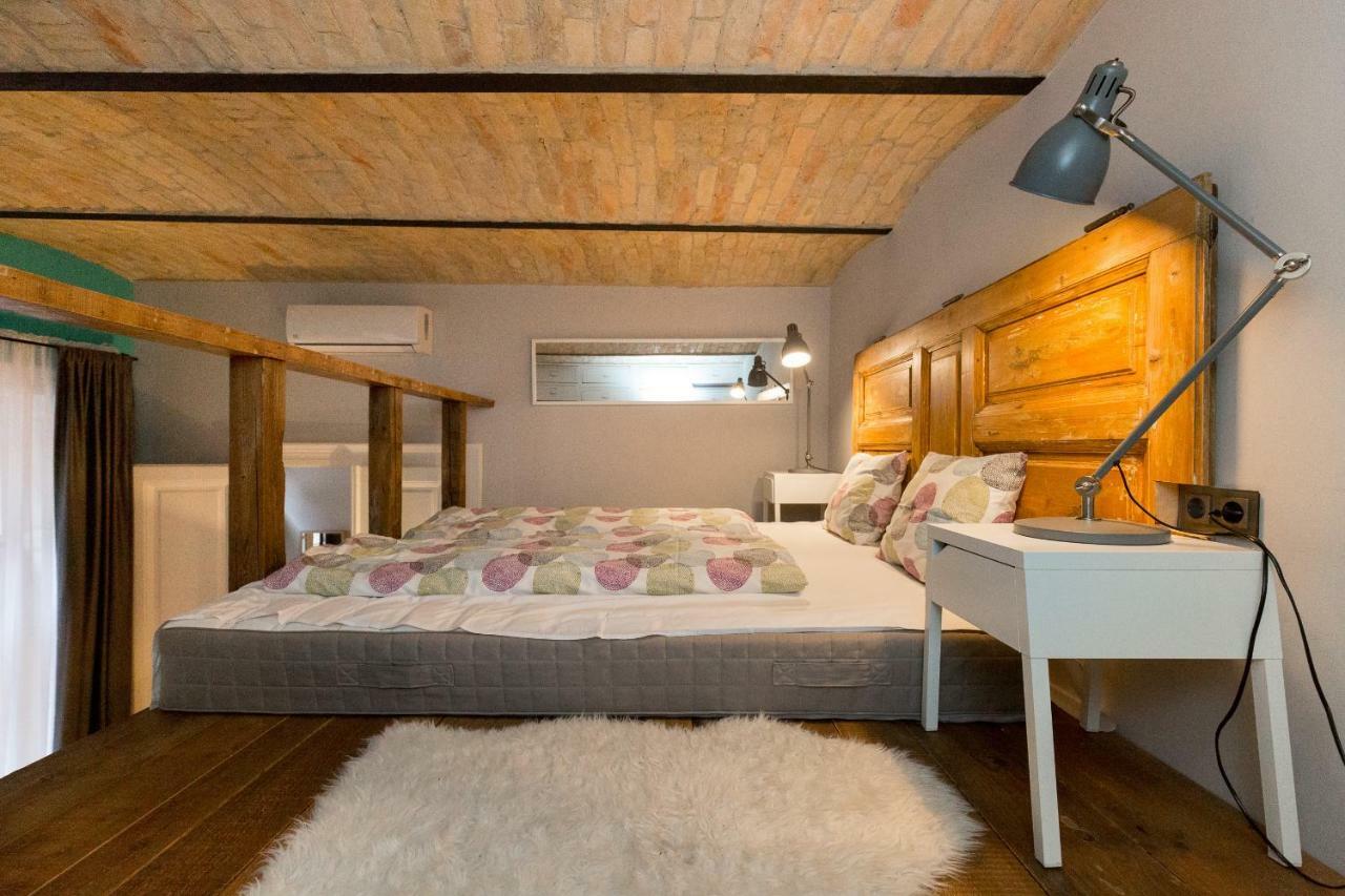 Deluxe Twin Studio In Kazinczy Street Apartment บูดาเปสต์ ภายนอก รูปภาพ